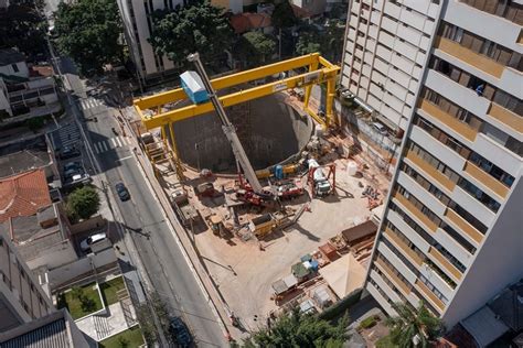 Concretagem na Estação PUC Cardoso de Almeida da Linha 6 Laranja vai