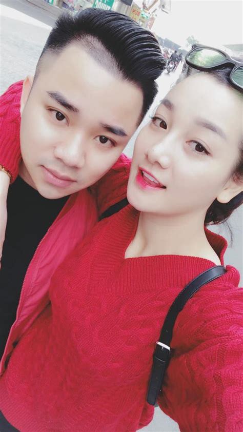 Hot girl hot boy Việt 28 12 Midu và 1001 biểu cảm selfie 2sao