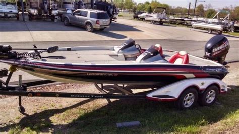 Ranger Comanche Dual Console Z20 Bass Fishing Boat With 225 Etec