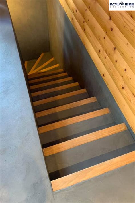 Revetement En Microbeton Associe A Du Bois Escalier Beton Cire