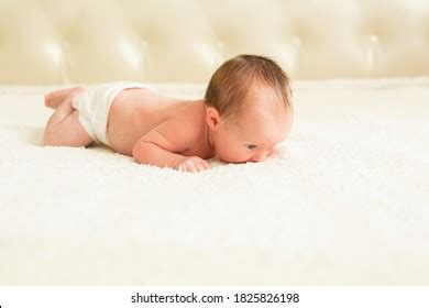 imágenes de Nude open legs Imágenes fotos y vectores de stock Shutterstock