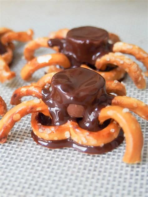 Chocolate Pretzel Spiders Caroline S Cooking