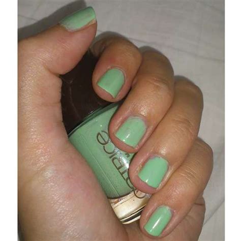 Test Nagellack Catrice Ultimate Nail Lacquer Farbe C05 Take It