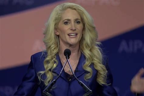 Betsy Berns Korn Net Worth 2024 | Age, Height, Weight, Husband, and ...
