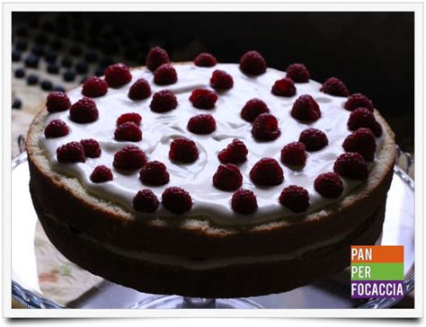 Naked Cake Con Crema E Frutti Di Bosco