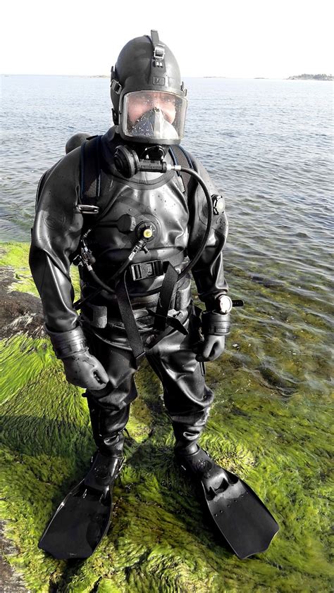 diverpup on Twitter: "Military diving equipment https://t.co/Y8vlQ7820A ...