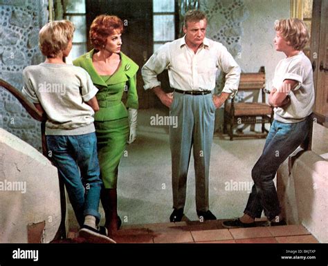 THE PARENT TRAP (1961) HAYLEY MILLS, BRIAN KEITH, MAUREEN O'HARA, DAVIS ...