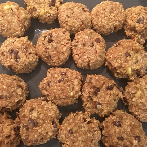 Healthy Oatmeal Peanut Butter Chocolate Chip Bites The Urben Life