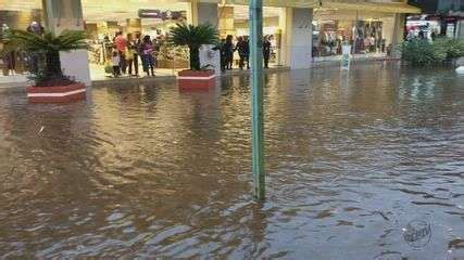 Chuva Provoca Alagamentos Em Ruas De S O Carlos Pirassununga E Ibat