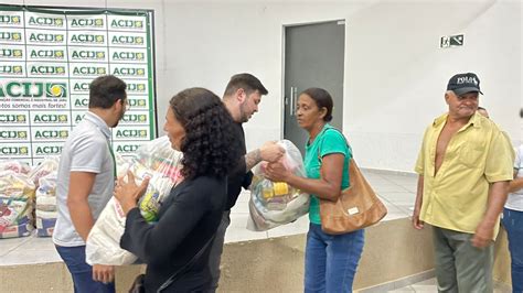 Jaru ACIJ realiza Natal Solidário que conta mais de 100 cestas