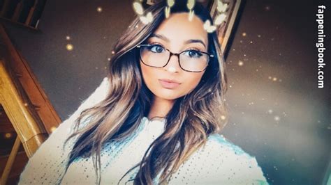 Lizzy Decologero Nude The Fappening Photo Fappeningbook