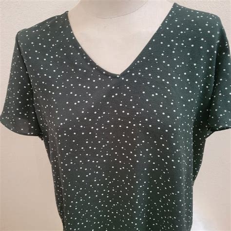 Hawthorn Tops Size M Hawthorn Green White Polka Dot Short