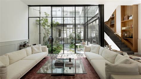 Ten homes centred around bright interior courtyards – GLBT AMERICA