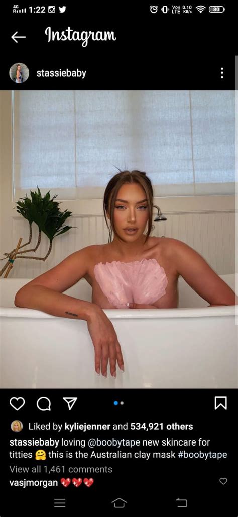 Bathroom Leaked Moment Anastasia Karanikolaou Burns Internet With Her