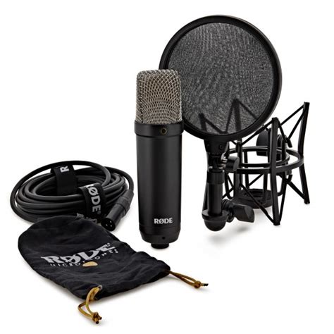 Rode Nt1 Signature Series Condenser Microphone Black Gear4music