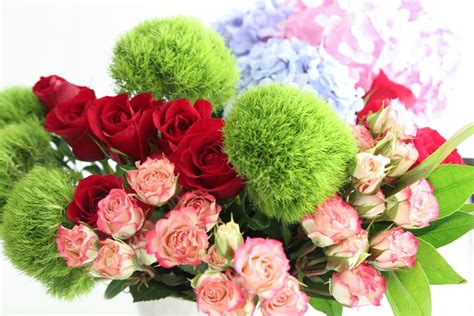 Eight Ways To Diy Naked Cakes For Food Network Sprinkle Bakes