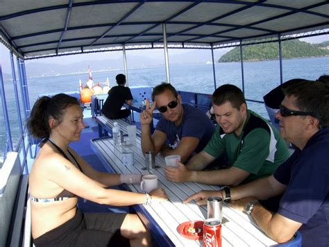 How A PADI Instructor renewed his vows | PADI IDC News