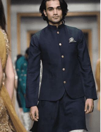 Stylish Shalwar Kameez Waistcoats Combinations For Men