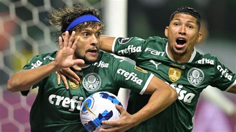 Gustavo Scarpa festeja título antecipado do Palmeiras em 2022 Dudu