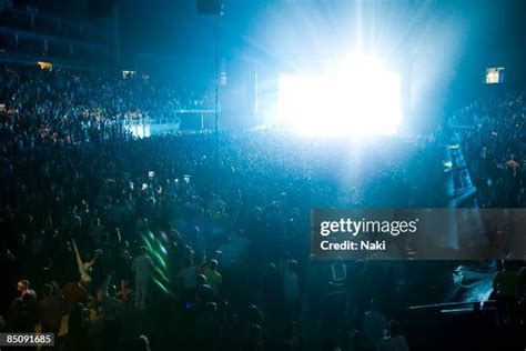 Rock Concert View From Stage Photos and Premium High Res Pictures - Getty Images