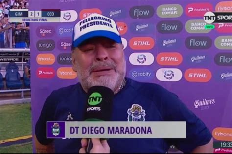 Don t cry for me Argentina Maradona završio u suzama i na podu nakon