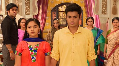 Watch Balika Vadhu Season Episode Nimboli Points A Knife At