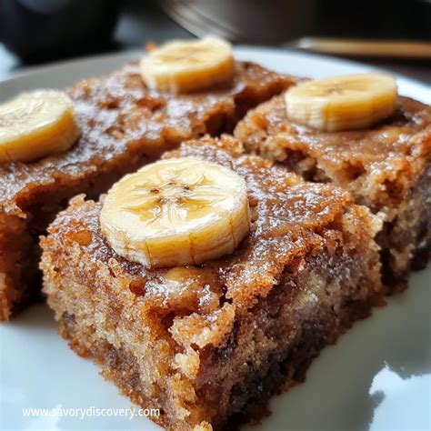 6 Minute Eggless Banana Cake In Microwave Savory Discovery