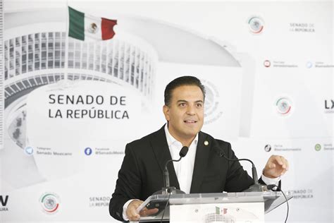 Conferencia de prensa del senador Damián Zepeda Vidales previo al