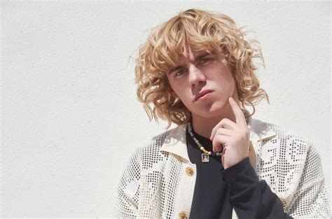 The Kid LAROI Net Worth: Full Name, Age, Weight, Controversy