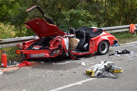 Porsche Fahrer Stirbt Nach Frontalunfall