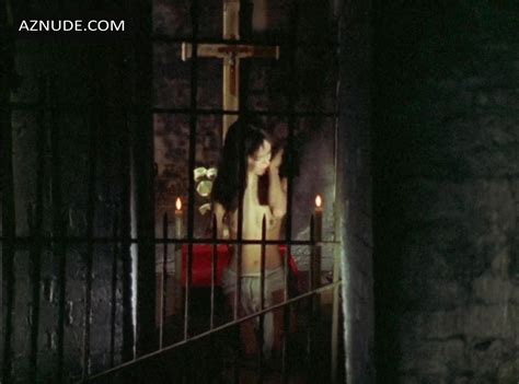 PENNY SLINGER Nude AZNude