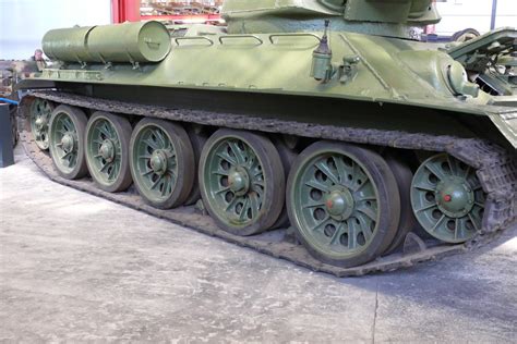 Танк Т-34 с пробегом: мотор и трансмиссия - КОЛЕСА.ру – автомобильный ...