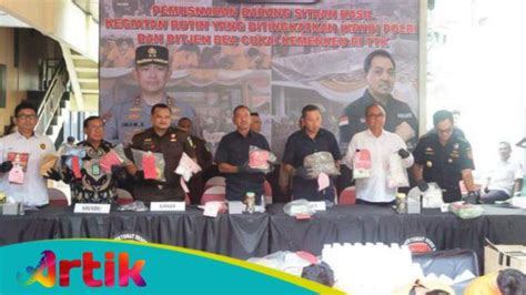 Direktorat Reserse Narkoba Polda Jatim Musnahkan BB Sabu Ganja Dan Extacy