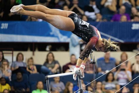 Ncaa Womens Gymnastics In Denver See Elite Gymnasts Compete For 2