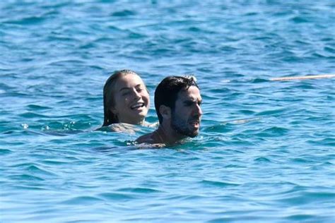 Rihanna Badgalriri Nude OnlyFans Photo The Fappening Plus