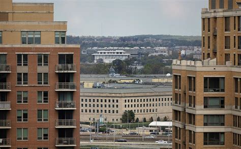 Как союзники США отреагировали на слив в Сеть секретных документов — РБК
