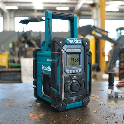 Tutustu Imagen Makita Radio With Battery And Charger Abzlocal Fi