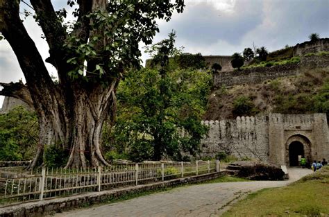 11 Things To Do Kangra Fort Himachal Pradesh Whizzed Net