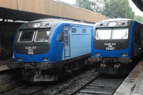 Colombo Fort Sri Lankan Railways Class S12 Dmu 920 World Railways Photo