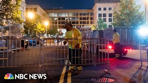 Watch: Barricades erected ahead of Trump's arraignment - The Global Herald