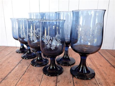 Vintage Pfaltzgraff Yorktowne Blue Glassware Goblet And Wine Glass Set