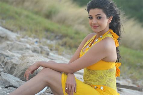 Kajal Aggarwal Hot Bikini Pictures Sexy Wallpapers