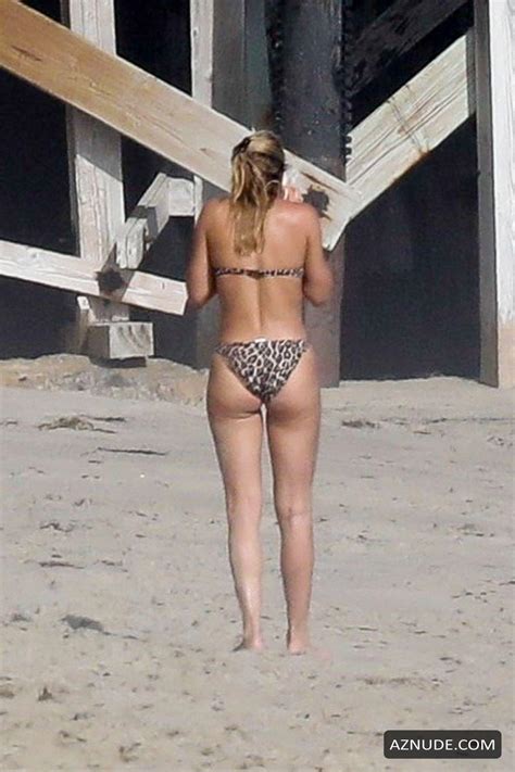 Sofia Richie Wears A Leopard Print Bikini While Tanning Her Fit Figure With Bf Scott Disick And