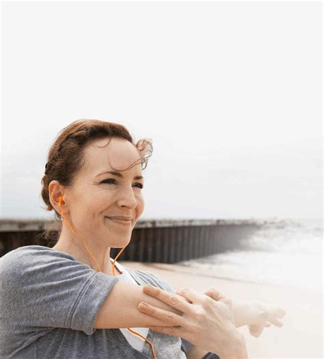 Shoulder Pain: Causes, Symptoms & Relief - Voltarol