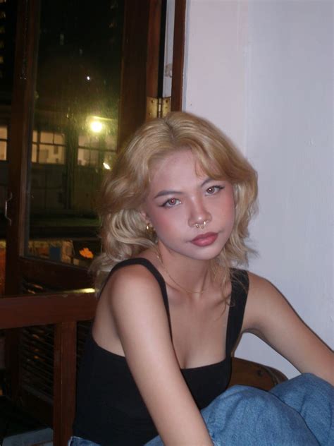 Pin By Kirstin On Hbp In Blonde Hair Girl Blonde Asian Hair Blonde Asian