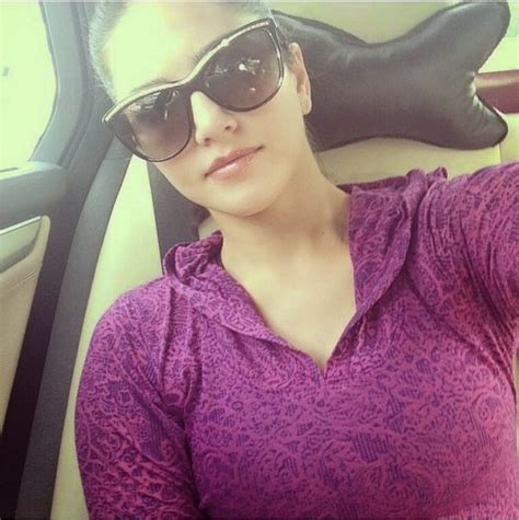 HotAsSpicy Actor Actress Celebrity Sexy Images Videos Sunny Leone Hot And Sexy Selfie