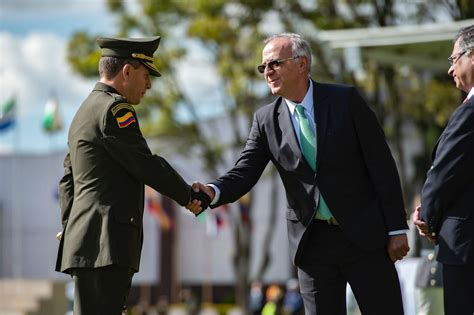 Mindefensa Advirti Que Ej Rcito No Puede Retener A J Venes Para