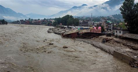 Heavy Rain Floods Kill Over In India