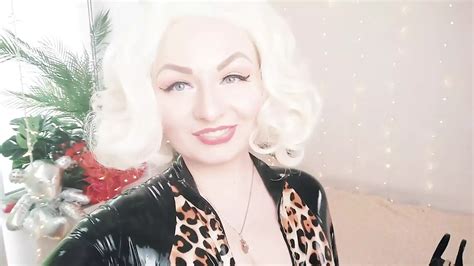 Latex Rubber Catsuit Selfie Video MILF In Fashion Catsuit Amateur Porn Feat Arya Grander