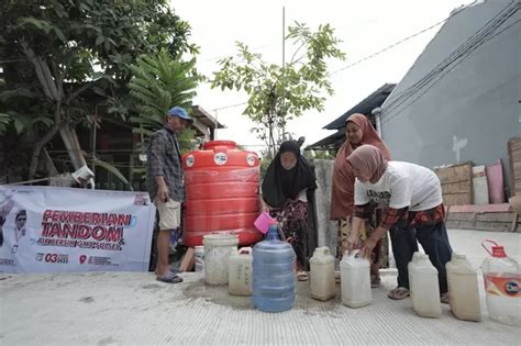 Warga Panakkukang Bersyukur Usai Dapat Bantuan Air Bersih Dan Tandon